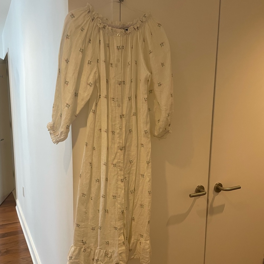 Sleeper off the shoulder linen floral dress